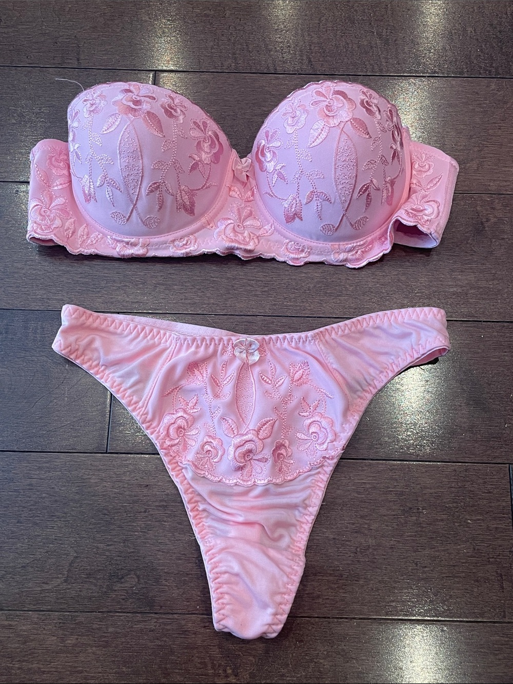 5/$25 Strapless Pink Lace Embroidered Bra & Thong Set